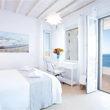 Beachfront Luxury Santa Barbara Villa Ano Mera