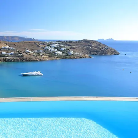 Villa Beachfront Luxury Santa Barbara