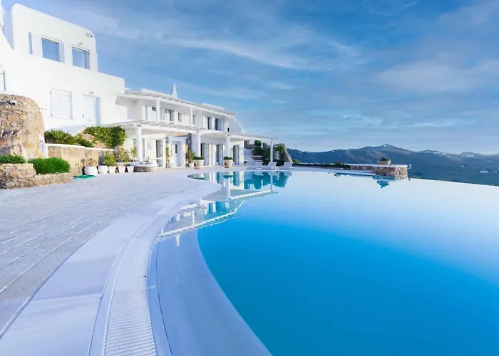 Beachfront Luxury Santa Barbara *