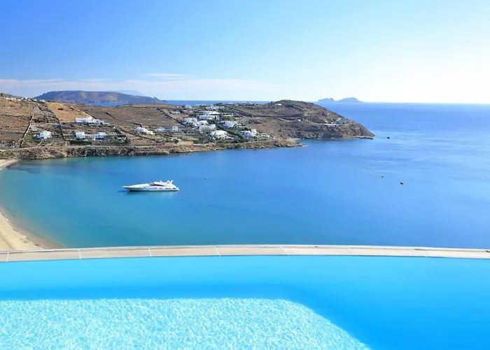 Villa Beachfront Luxury Santa Barbara