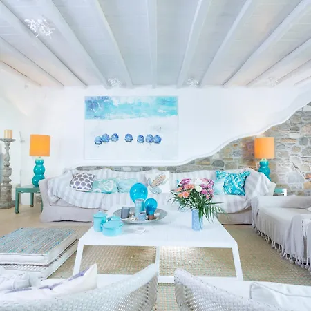 Willa Beachfront Luxury Santa Barbara Ano Mera